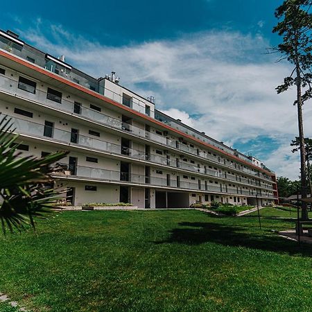 Butique Apartman Balatonlelle Ngoại thất bức ảnh