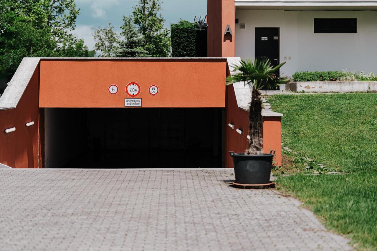 Butique Apartman Balatonlelle Ngoại thất bức ảnh